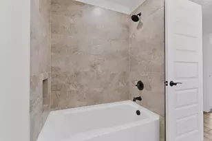 1610 Life Ave, Dallas, TX 75212 - Photo 18