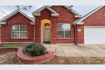 1213 Maple Terrace Drive, Mansfield, TX 76063 - Photo 2