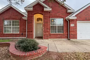 1213 Maple Terrace Dr, Mansfield, TX 76063 - Photo 2