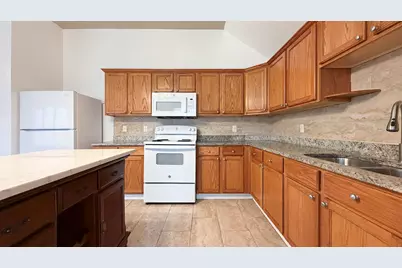 1213 Maple Terrace Drive, Mansfield, TX 76063 - Photo 10