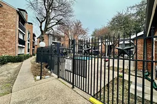 18333 Roehampton Dr, Dallas, TX 75252 - Photo 14