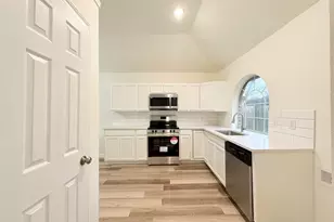 2711 Canterbury St, Euless, TX 76039 - Photo 14