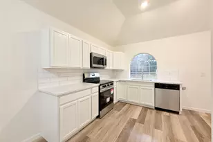 2711 Canterbury St, Euless, TX 76039 - Photo 10