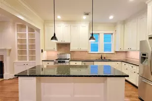 632 W 17th St, Houston, TX 77008 - Photo 4