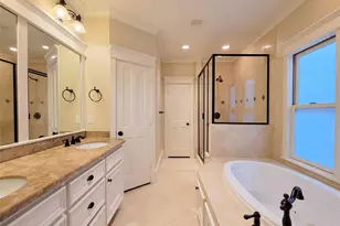 632 W 17th St, Houston, TX 77008 - Photo 12