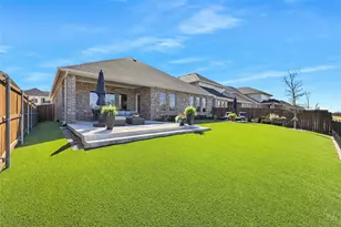 1616 Estivella Dr, Little Elm, TX 75068 - Photo 28