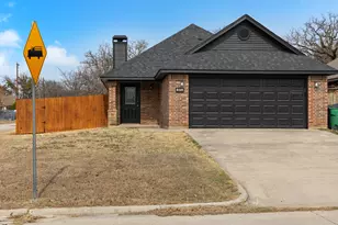 1501 Carpenter St, Bridgeport, TX 76426 - Photo 1