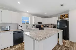 126 Common Wy, Boyd, TX 76023 - Photo 8