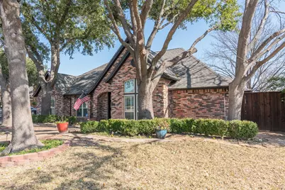 2328 Stonegate Drive N, Bedford, TX 76021 - Photo 2