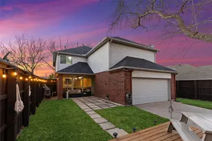 18212 Muir Cir, Dallas, TX 75287 - Photo 2