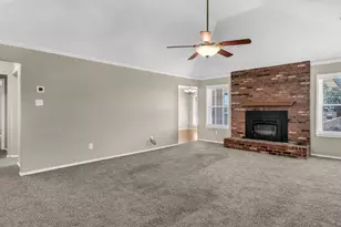 10041 Regent Row St, Benbrook, TX 76126 - Photo 8