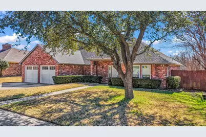 10041 Regent Row Street, Benbrook, TX 76126 - Photo 4