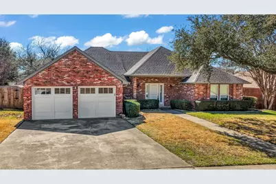 10041 Regent Row Street, Benbrook, TX 76126 - Photo 2