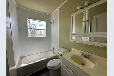 3439 W 2nd Avenue, Corsicana, TX 75110 - Photo 8