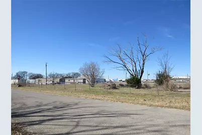 207 Newell Drive, Hudson Oaks, TX 76087 - Photo 1