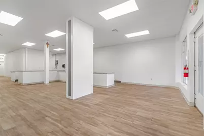 204 S Main Street, Cleburne, TX 76033 - Photo 1