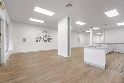 204 S Main Street, Cleburne, TX 76033 - Photo 2