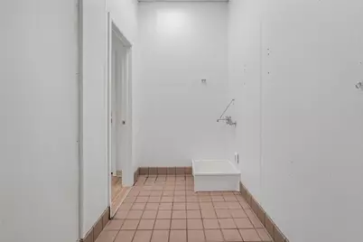 204 S Main Street, Cleburne, TX 76033 - Photo 12