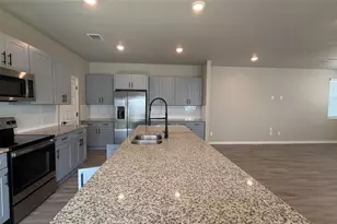 724 Vine St, Argyle, TX 76226 - Photo 4