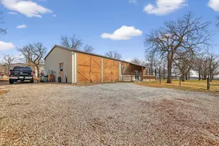 125 River Rock Ct, Poolville, TX 76487 - Photo 26