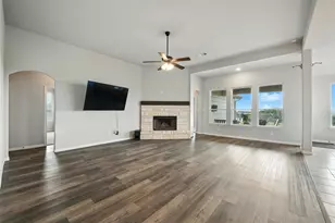 1089 Flagstone Dr, Weatherford, TX 76085 - Photo 10