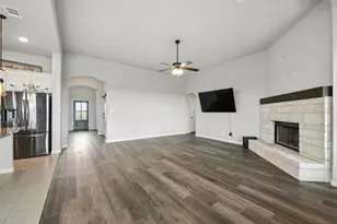 1089 Flagstone Dr, Weatherford, TX 76085 - Photo 8