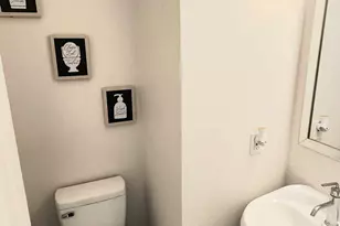 2000 May St, Fort Worth, TX 76110 - Photo 10