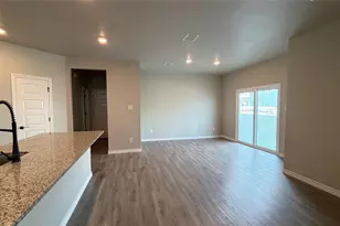 805 Vine St, Argyle, TX 76226 - Photo 6