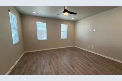 916 16th Street #54, Argyle, TX 76226 - Photo 6