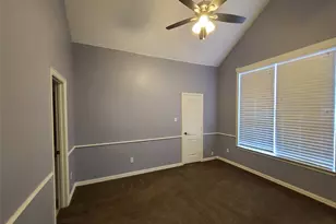 622 Manchester Dr, Mansfield, TX 76063 - Photo 4