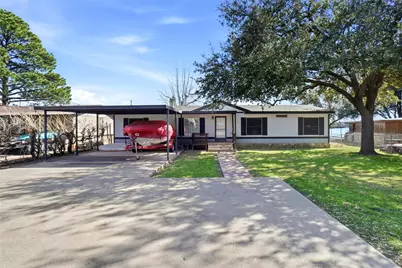 4433 Wildwood Circle, Granbury, TX 76049 - Photo 2