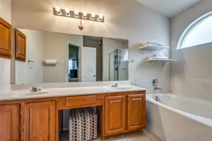 6025 Goldenrod Dr, Denton, TX 76208 - Photo 14