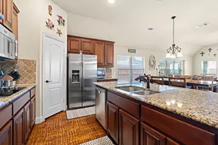 830 Magnolia Dr, Weatherford, TX 76086 - Photo 10