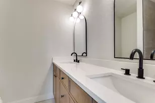 704 Turner Blvd, Grand Prairie, TX 75050 - Photo 24