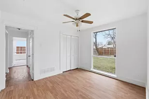 202 E Linda Dr, Garland, TX 75041 - Photo 6