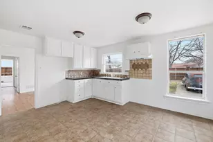 202 E Linda Dr, Garland, TX 75041 - Photo 10