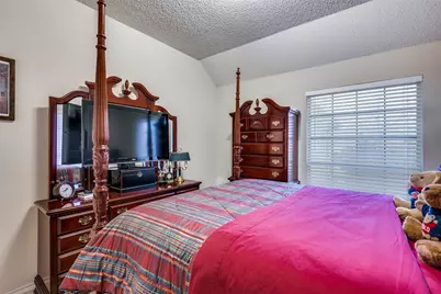 7928 Fox Chase Drive, Arlington, TX 76001 - Photo 26