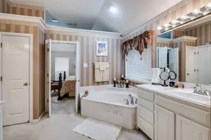 7928 Fox Chase Dr, Arlington, TX 76001 - Photo 22