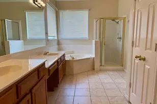 2705 Water Oak Dr, Grand Prairie, TX 75052 - Photo 10