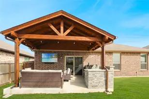 813 Williams Way, Van Alstyne, TX 75495 - Photo 1