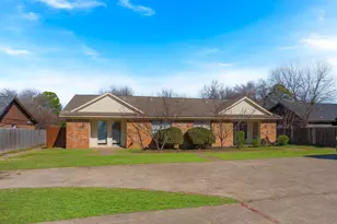 1007 W Sanford St, Arlington, TX 76012 - Photo 1