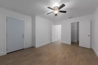 1007 W Sanford Street #D, Arlington, TX 76012 - Photo 16