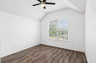 9009 Water Oak Dr, Arlington, TX 76002 - Photo 10