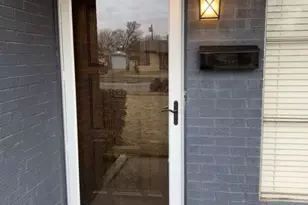 327 Andover Dr, Mesquite, TX 75149 - Photo 2