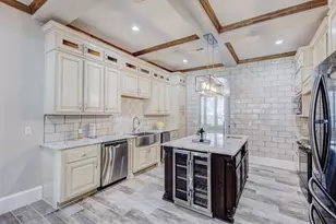 7101 Bridges Ave, Richland Hills, TX 76118 - Photo 16