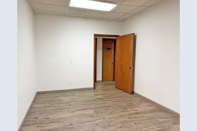 103 E Henderson. Street, Cleburne, TX 76031 - Photo 10