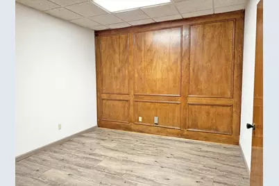 103 E Henderson. Street, Cleburne, TX 76031 - Photo 16