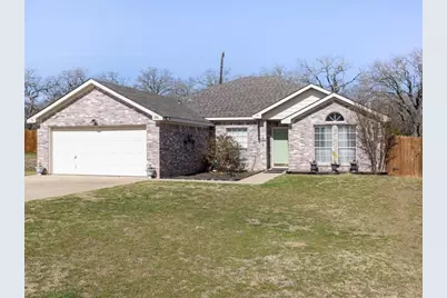 306 Dalhart Court, Weatherford, TX 76086 - Photo 2
