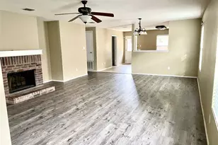 12916 Cedar Hollow Dr, Fort Worth, TX 76244 - Photo 2