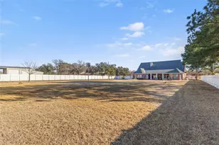 143 Southwood Dr, Burleson, TX 76028 - Photo 38